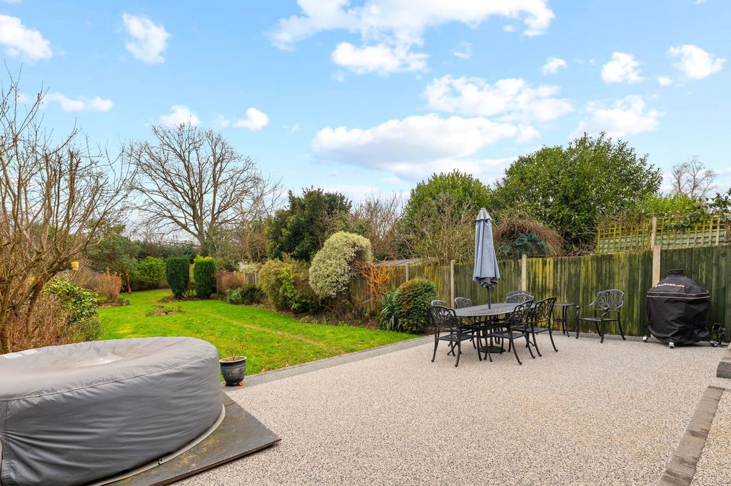 Property photo 2 of 29