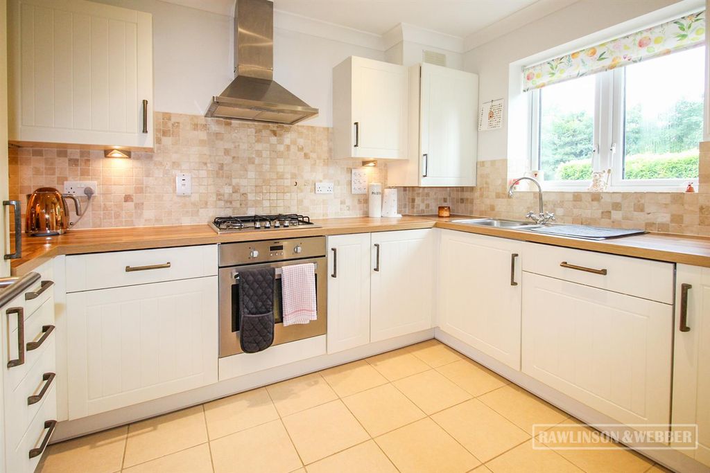 Property photo 2 of 17 Img_0435 (1).Jpg