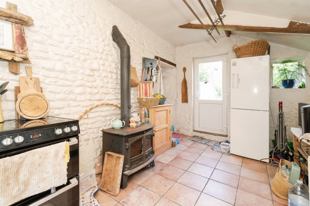 Property photo 3 of 17