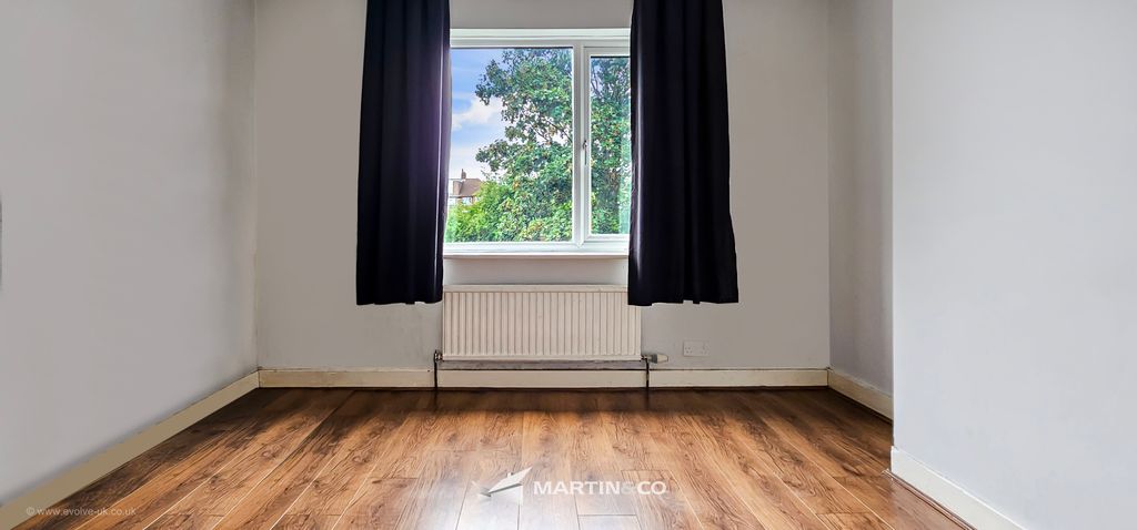 Property photo 3 of 10 Br01015 (11)