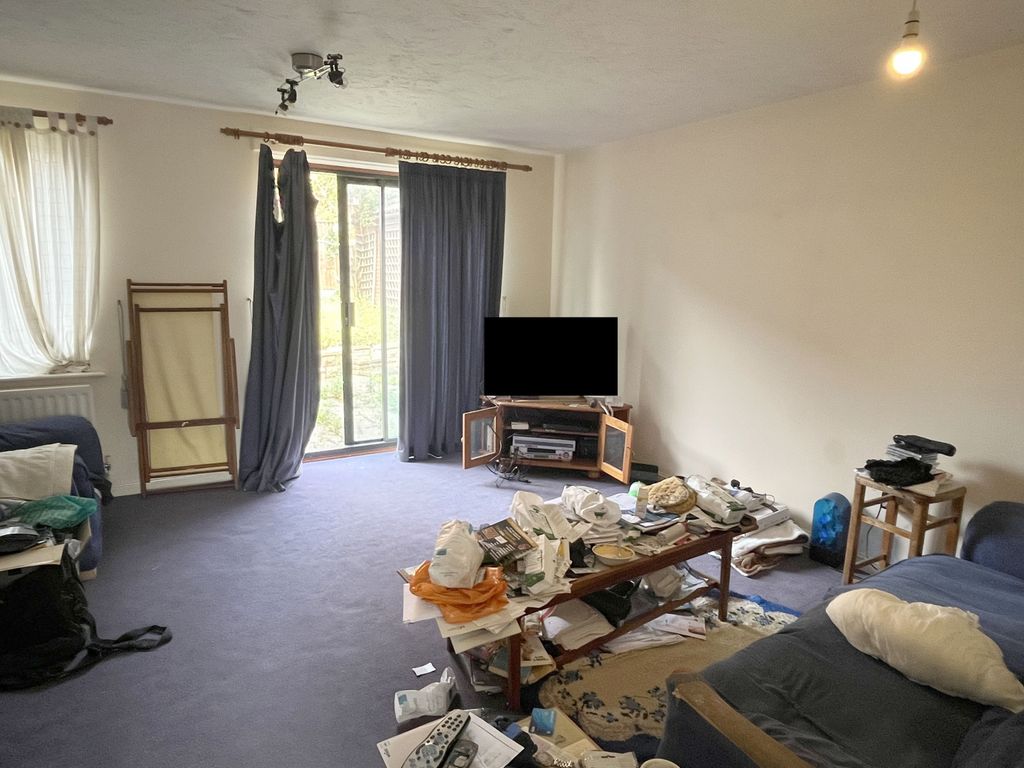 Property photo 3 of 9 Gallery