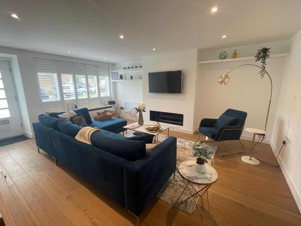 Property photo 1 of 5