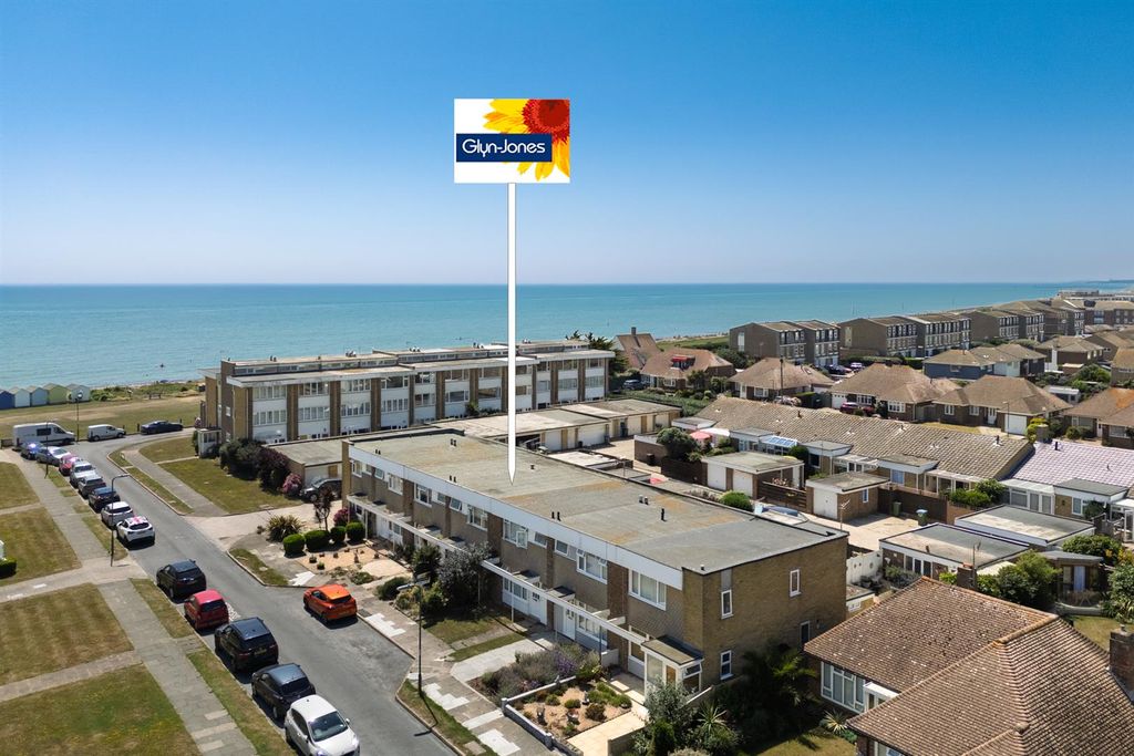 Property photo 1 of 15 24 Dolphin Way Drone-2.Jpg