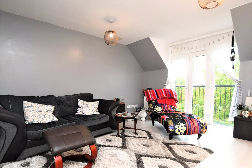 Property photo 2 of 7 Picture No. 05