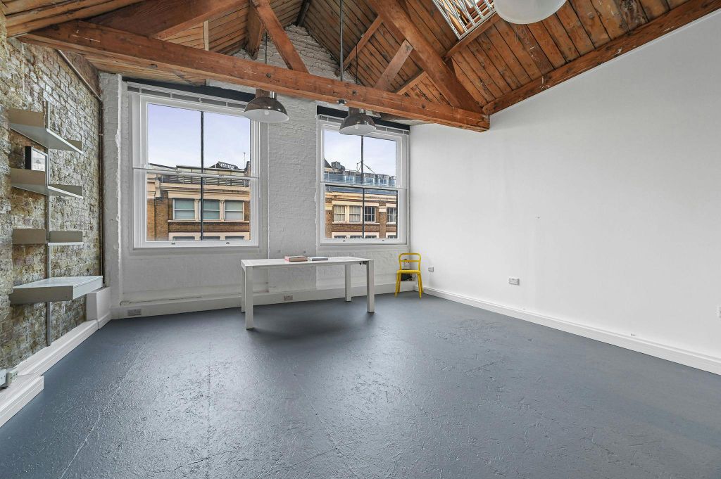 Property photo 2 of 18 Embcwillowstreet9.Jpg