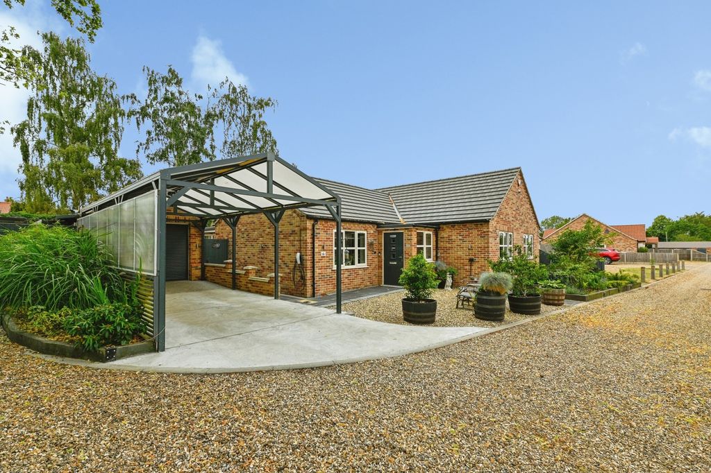 Property photo 1 of 35 Pbox-Img.Jpg
