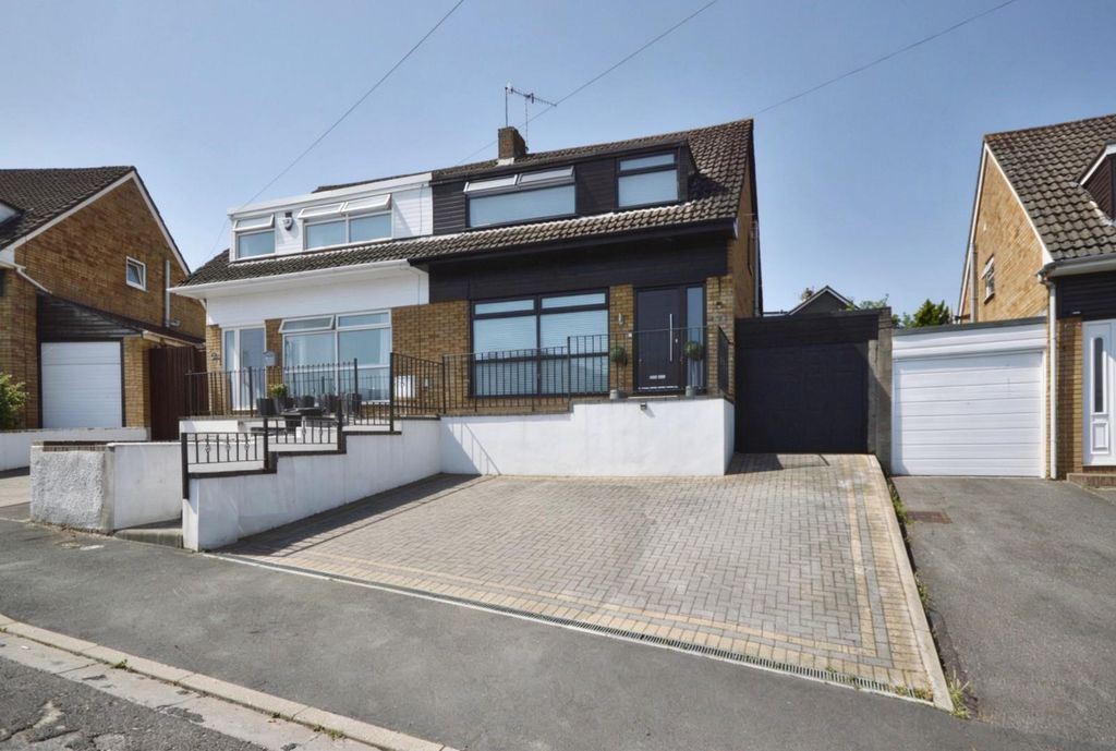 Property photo 1 of 22