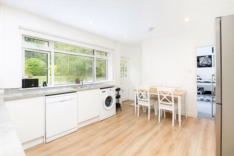 Property photo 3 of 17 Photo 5