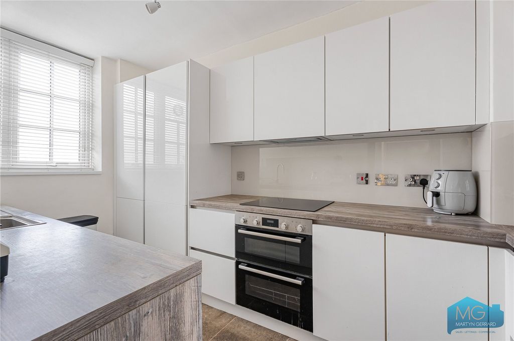 Property photo 2 of 11 Picture No. 07