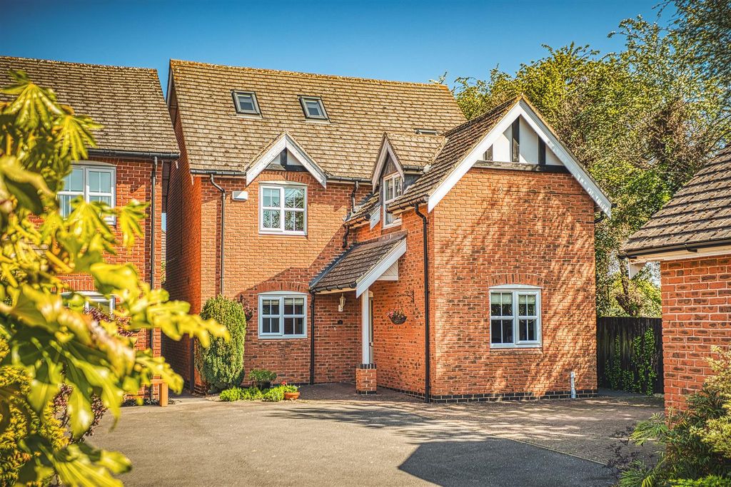 Property photo 1 of 39