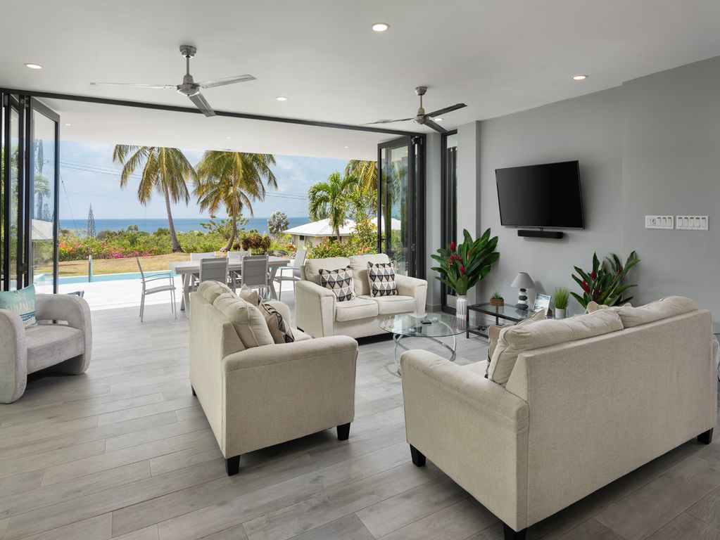 Property photo 3 of 18