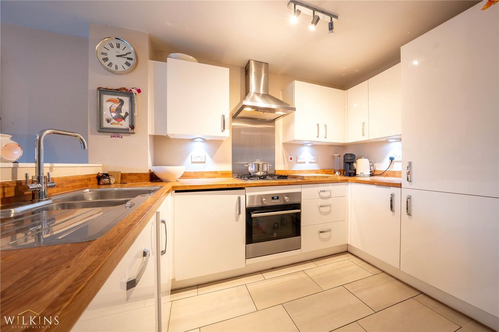 Property photo 3 of 31 Picture No. 22