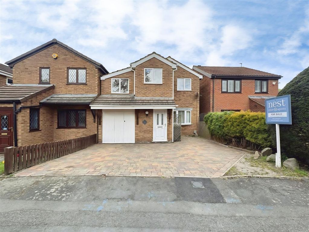 Property photo 1 of 17 Front