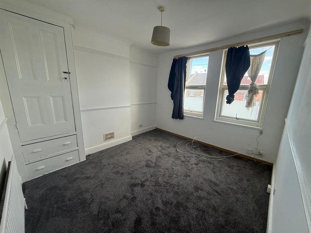 Property photo 2 of 7 4.Jpg