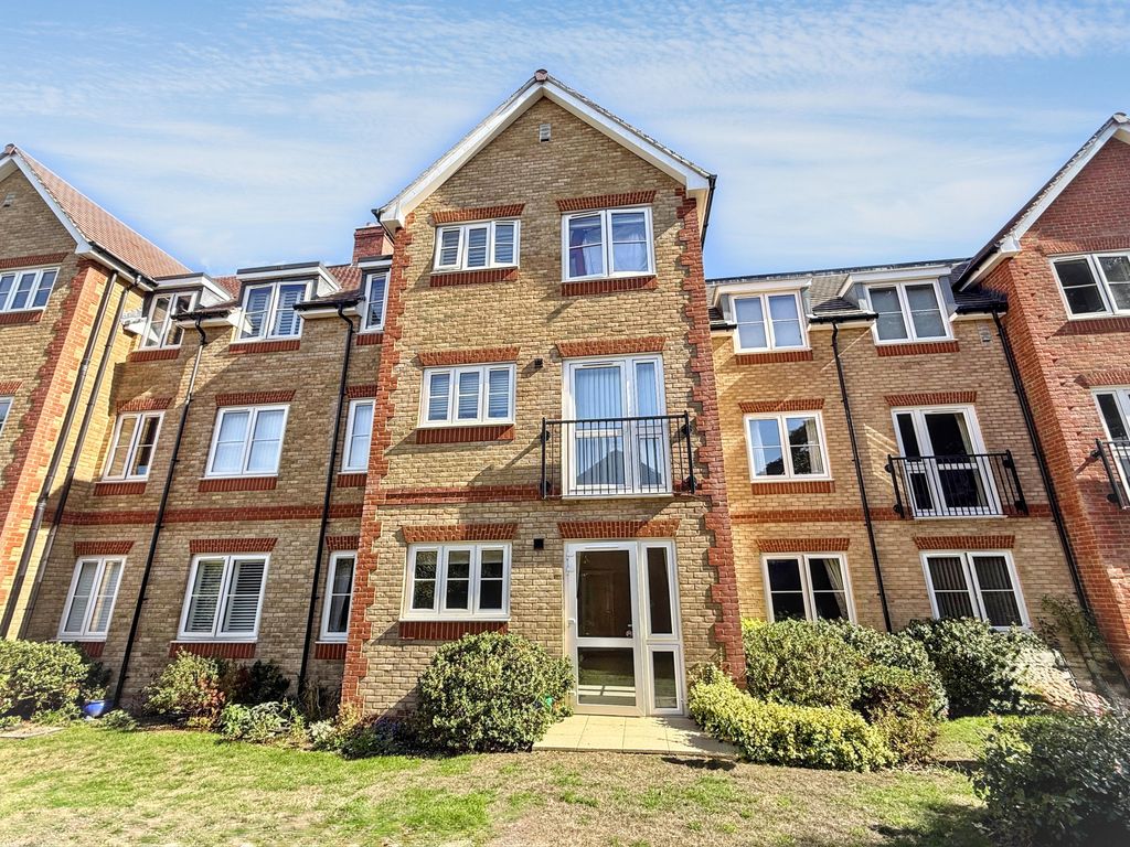 Property photo 1 of 18 Img_3723