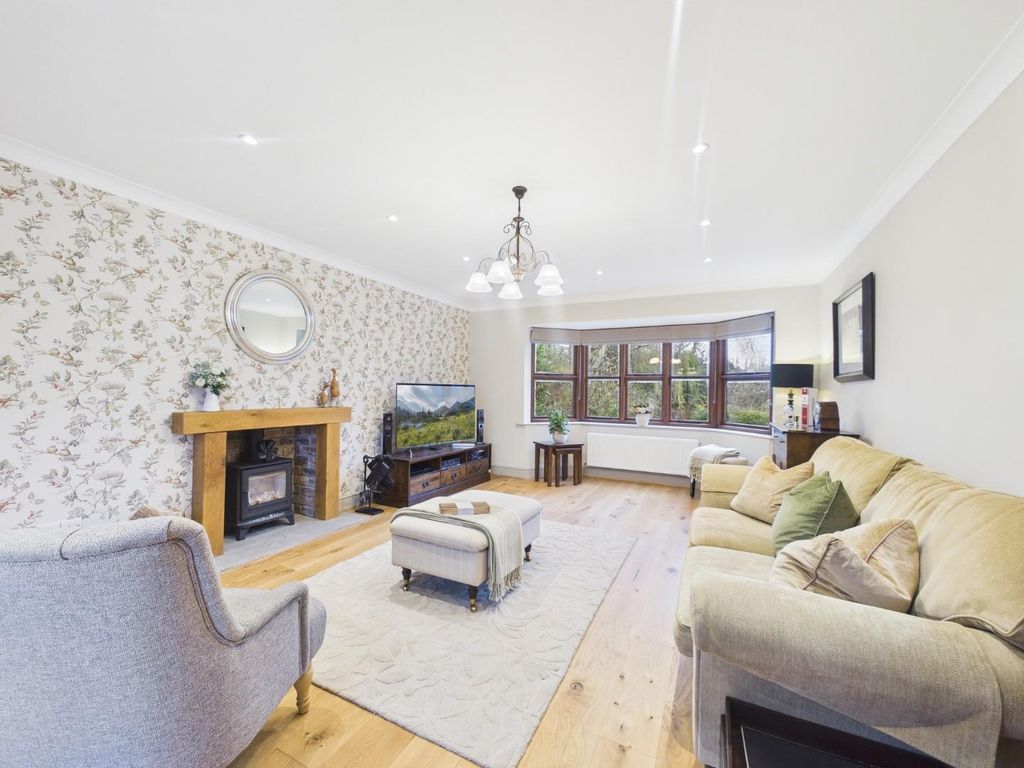 Property photo 3 of 26 Living Room