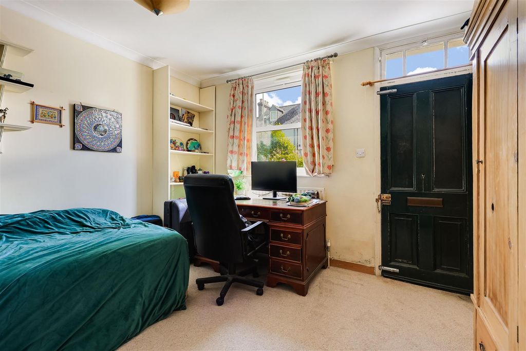 Property photo 3 of 19 Img (15).Jpg
