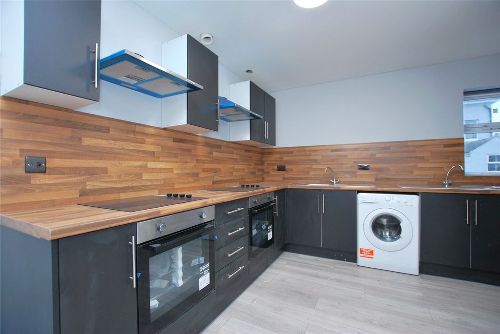 Property photo 2 of 4 Picture No. 05