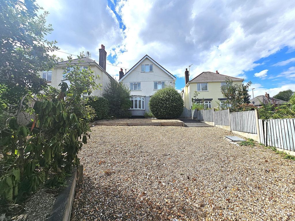 Property photo 1 of 35