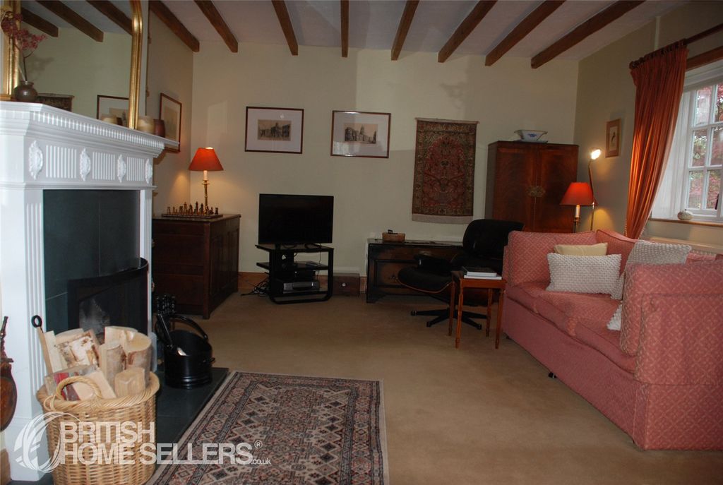 Property photo 2 of 17 Picture No. 15