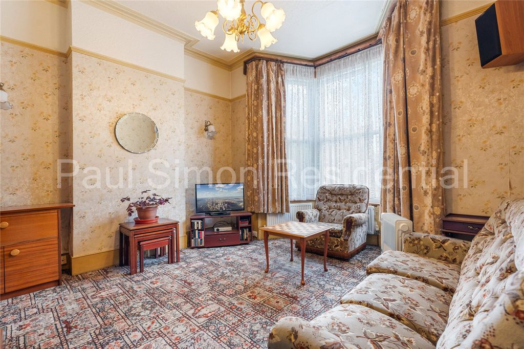 Property photo 2 of 24 Picture No. 15