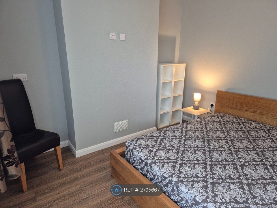 Property photo 2 of 24 Ground Floor Double