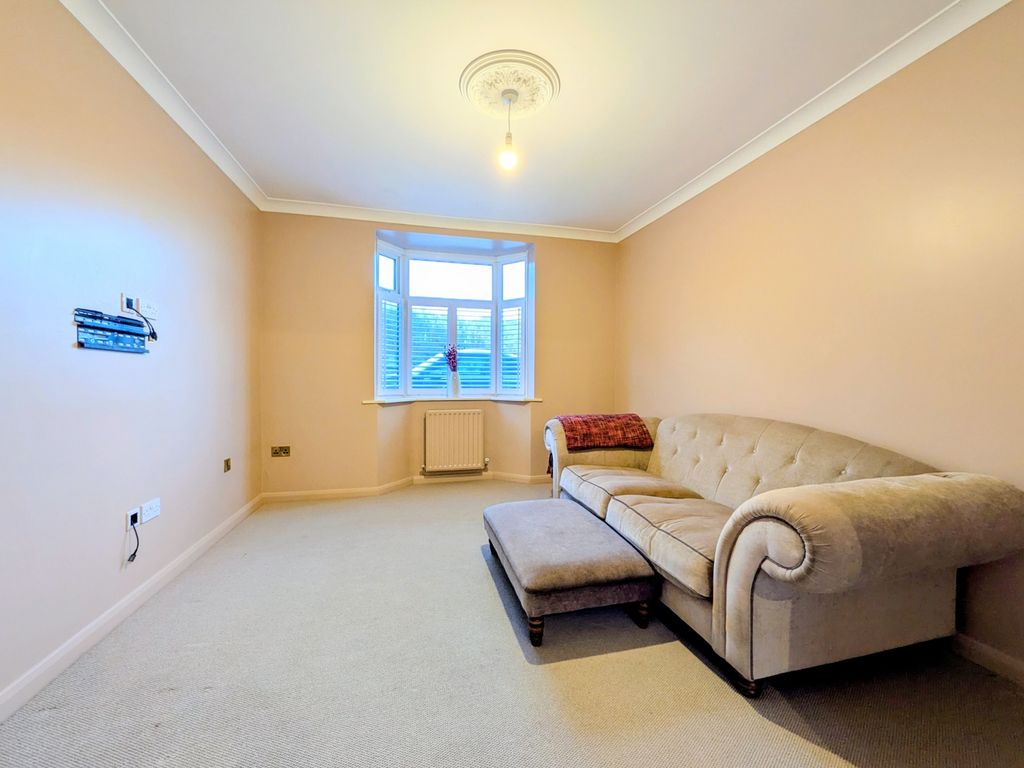 Property photo 2 of 13 1000004228