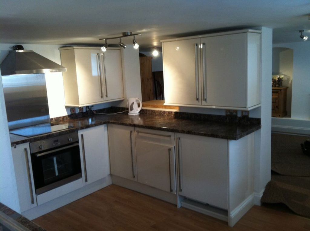 Property photo 2 of 3