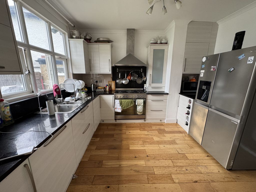 Property photo 2 of 3