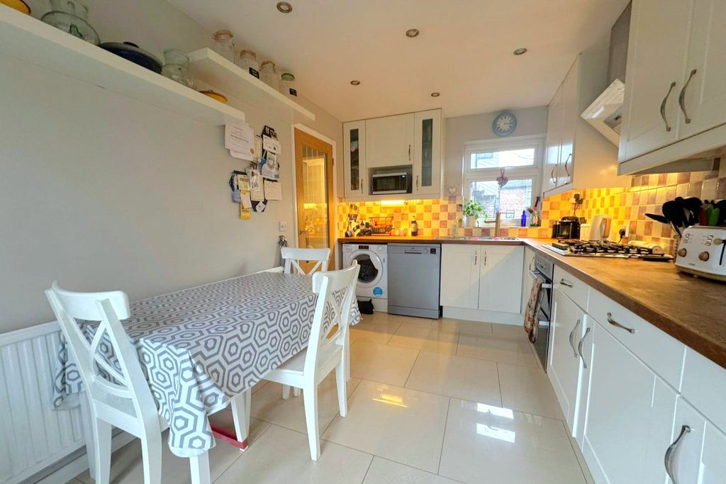 Property photo 2 of 15 Picture No. 07