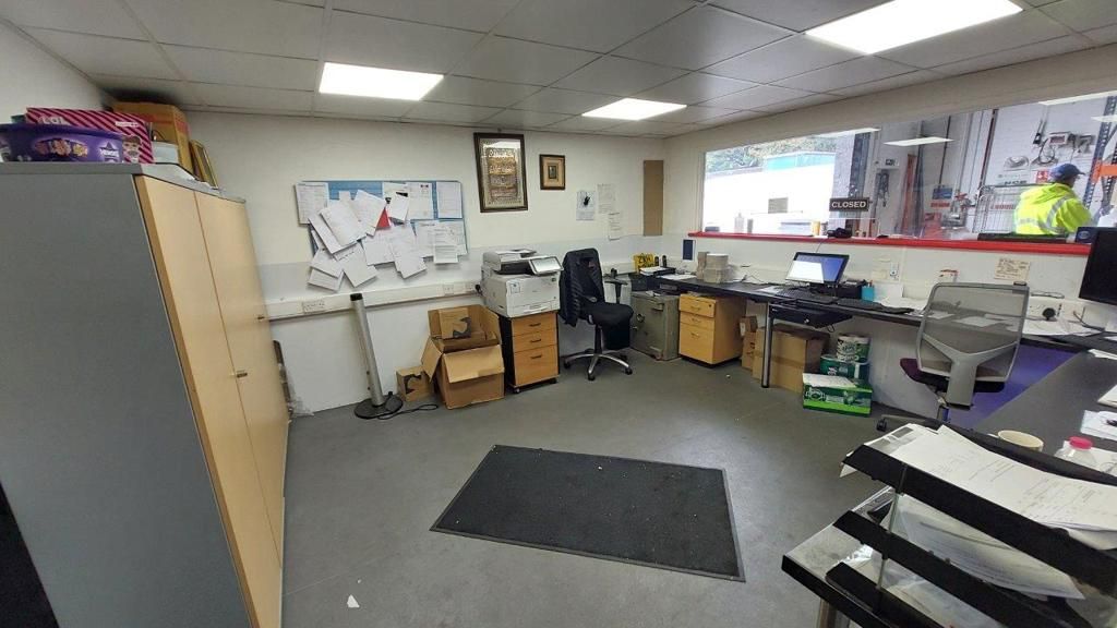 Property photo 2 of 8 Photo 7