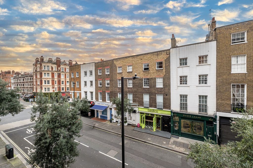 Property photo 3 of 12