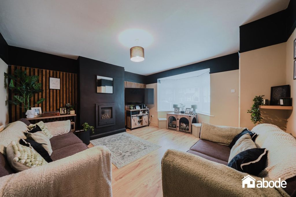 Property photo 2 of 18 Dsc02500-Hdr.Jpg