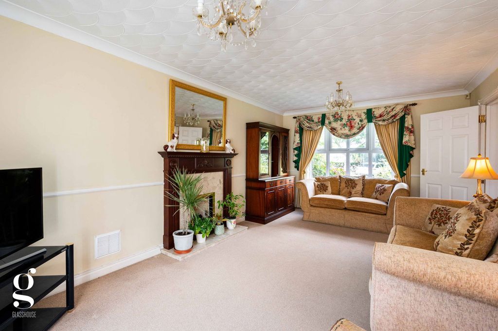 Property photo 3 of 28