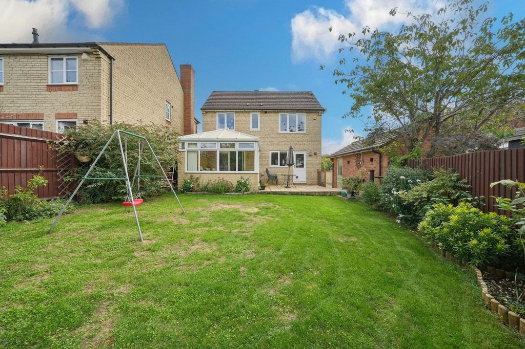 Property photo 1 of 35
