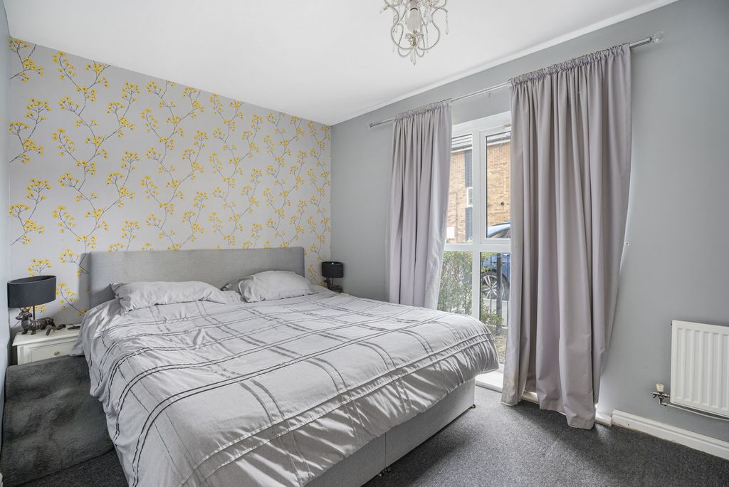 Additional image 4 of 1 bed flat for saleJackdaw Road, Didcot OX11