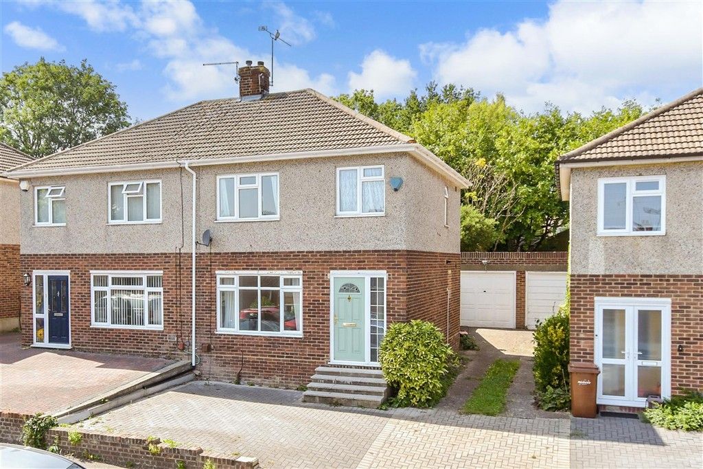 Property photo 3 of 15 External Web