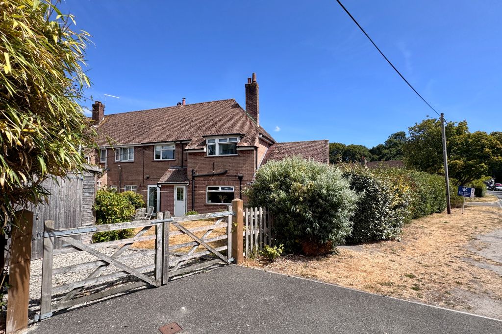 Property photo 1 of 18
