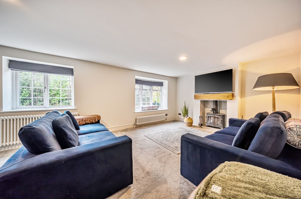 Property photo 3 of 22 138505222692857d0F0567