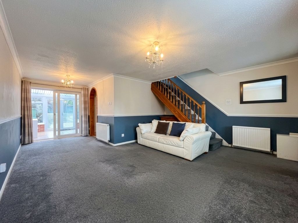 Property photo 2 of 11 5438732