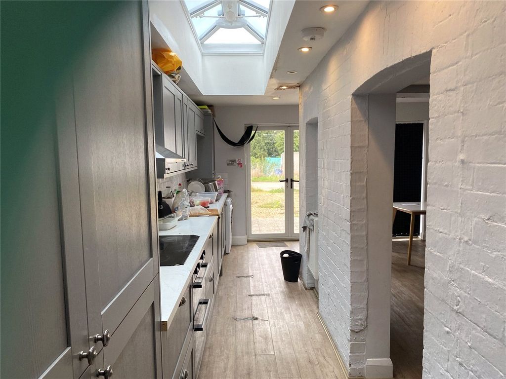 Property photo 3 of 6 Picture No. 05