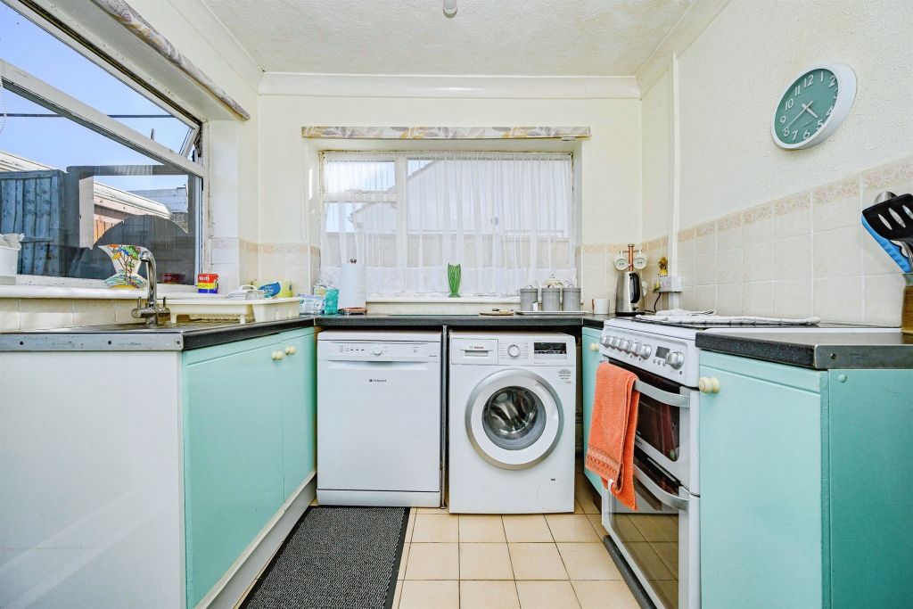 Property photo 3 of 16