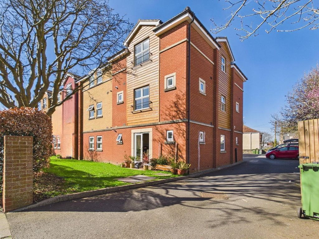 Property photo 1 of 24 Cam01576G0-Pr0345-Still026.Jpg