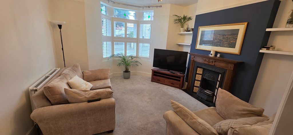 Property photo 1 of 14 Front