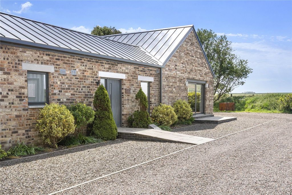 Property photo 2 of 37 Rhodes Holdings