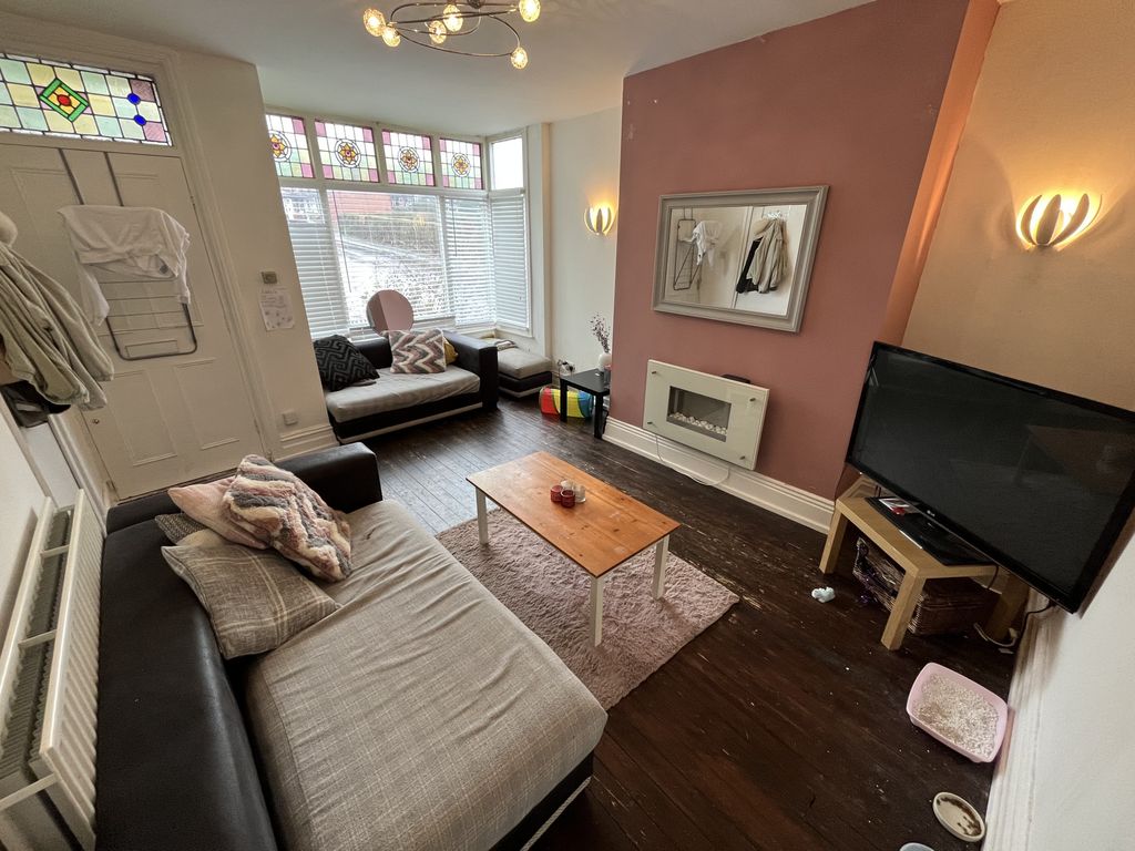 Property photo 2 of 15