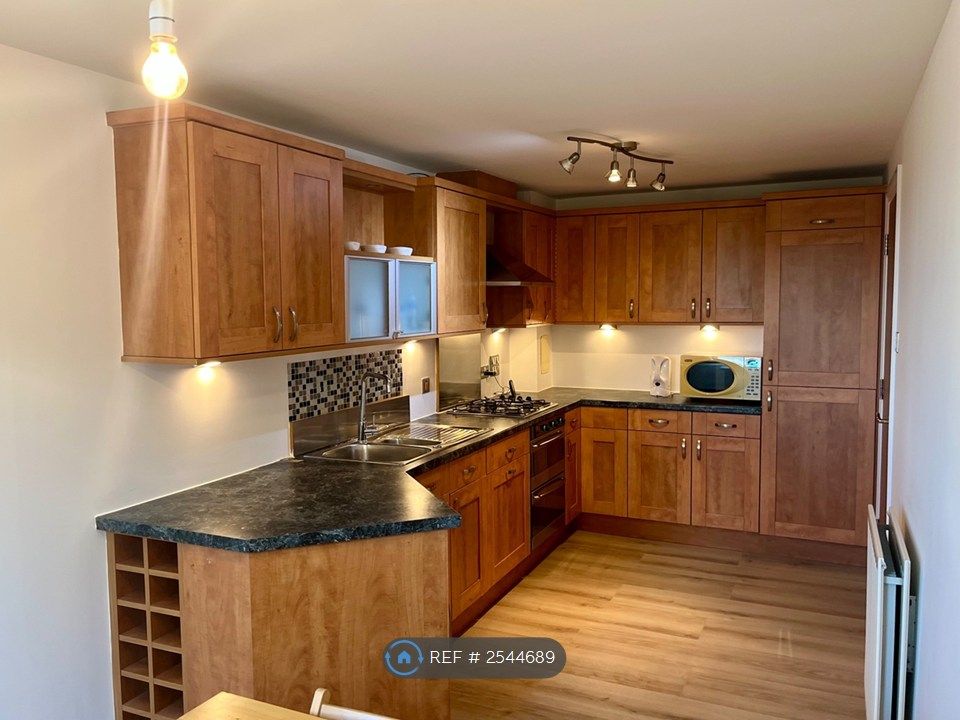 Property photo 2 of 19 Kitchen
