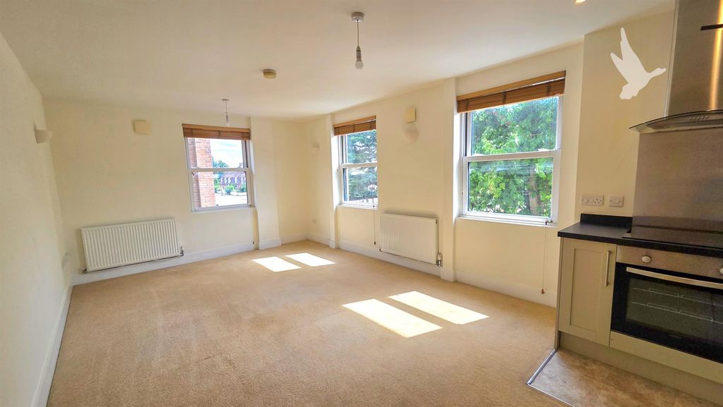 Property photo 2 of 8 43103.Jpg