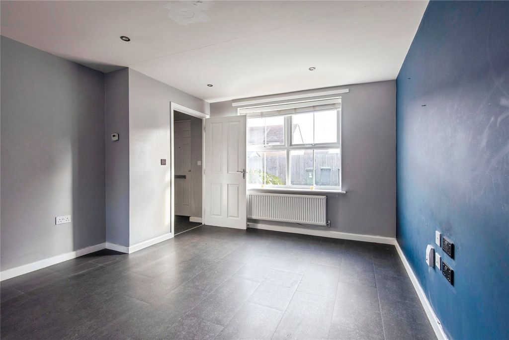 Property photo 3 of 14 Picture No. 18