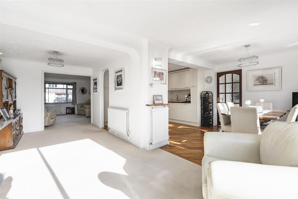 Property photo 2 of 34 19_77384.Jpg